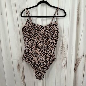 Sandflower Women’s XL Tan Black One Piece Swim Pool Beach Ocean
